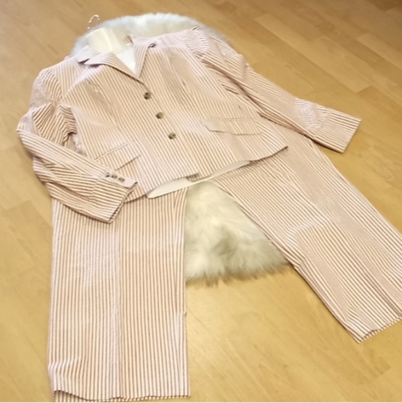 J Peterman Suit Seersucker Blazer & Pants - Picture 7 of 10